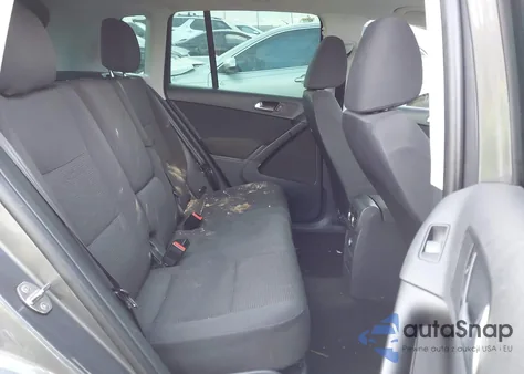 2013 Volkswagen Tiguan S из США, поврежденный, VIN WVGAV7AX2DW549045